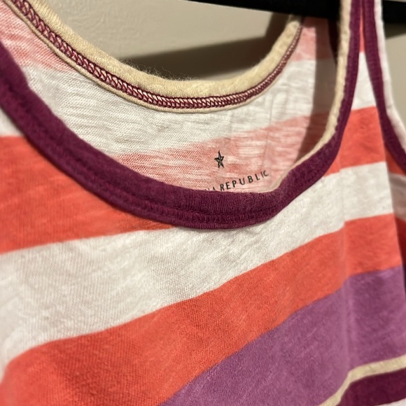 3/$10 ☀️ Banana Republic Tank Top - Picture 5 of 6